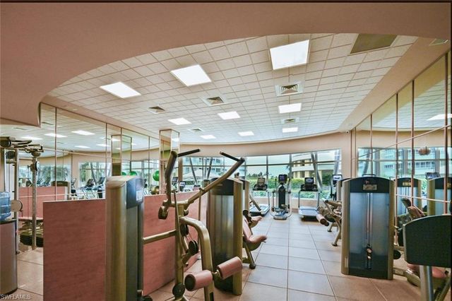 4501 Gulf Shore BLVD N 404, Naples, FL 34103