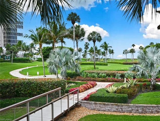 4501 Gulf Shore BLVD N 404, Naples, FL 34103
