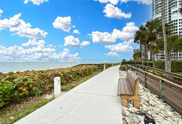4501 Gulf Shore BLVD N 404, Naples, FL 34103