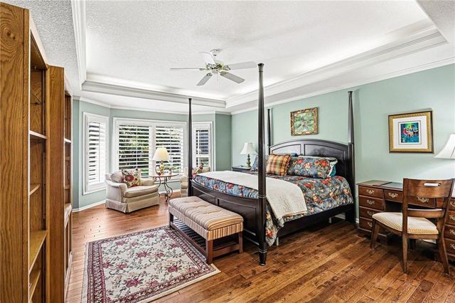 14021 Hayes Street, Overland Park, KS 66221