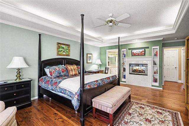 14021 Hayes Street, Overland Park, KS 66221