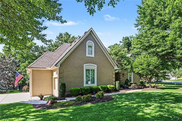14021 Hayes Street, Overland Park, KS 66221