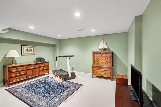 14021 Hayes Street, Overland Park, KS 66221