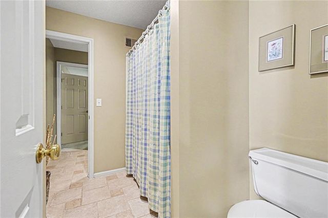 14021 Hayes Street, Overland Park, KS 66221