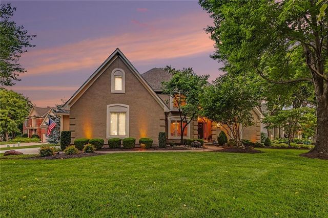 14021 Hayes Street, Overland Park, KS 66221