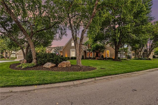 14021 Hayes Street, Overland Park, KS 66221