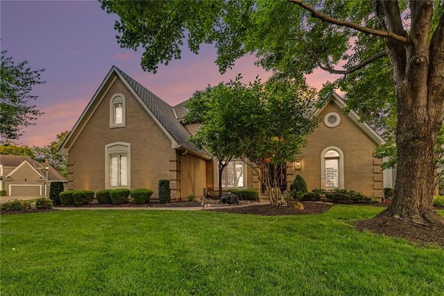 14021 Hayes Street, Overland Park, KS 66221