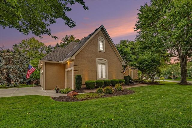 14021 Hayes Street, Overland Park, KS 66221