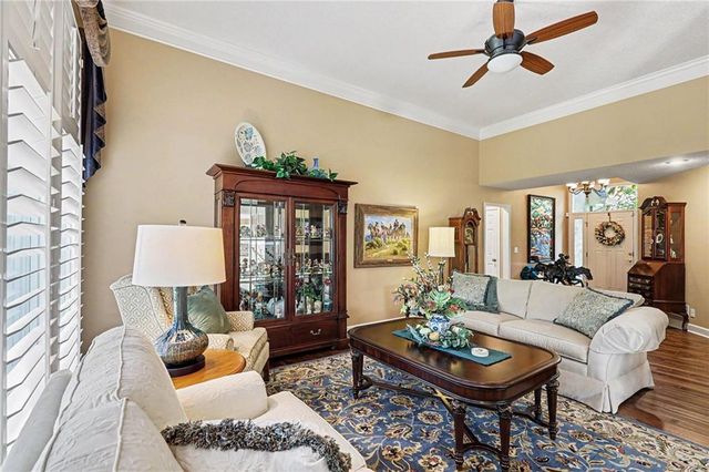 14021 Hayes Street, Overland Park, KS 66221
