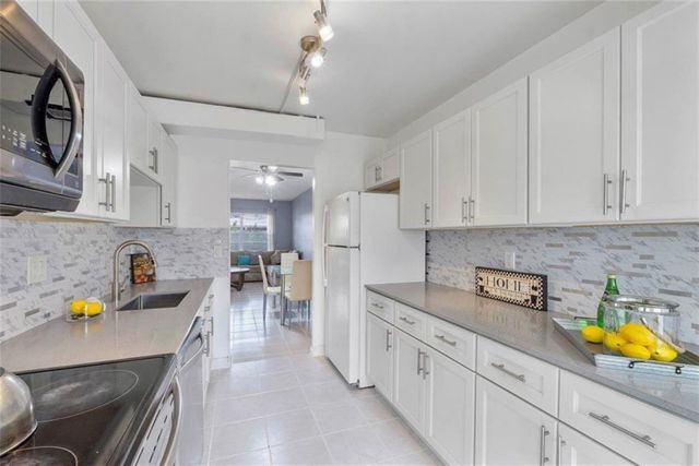 7500 NW 5th Court 104, Margate, FL 33063