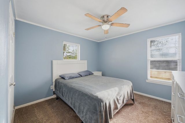 600 E South Street, Whitesboro, TX 76273