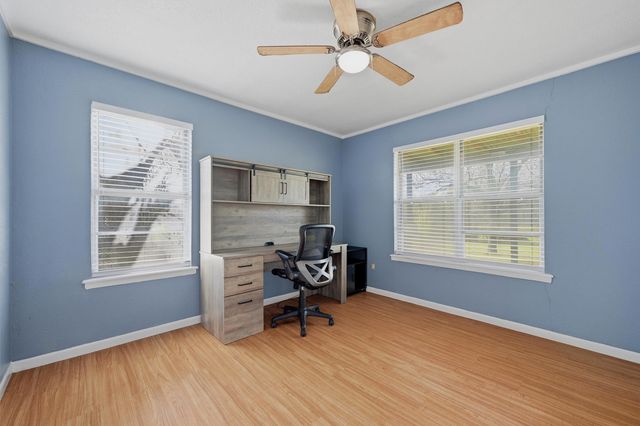 600 E South Street, Whitesboro, TX 76273