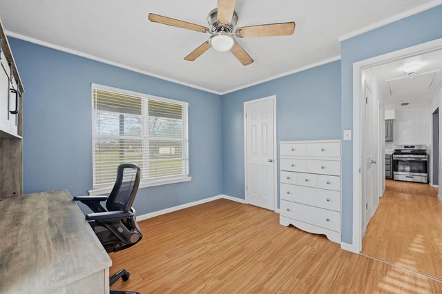 600 E South Street, Whitesboro, TX 76273