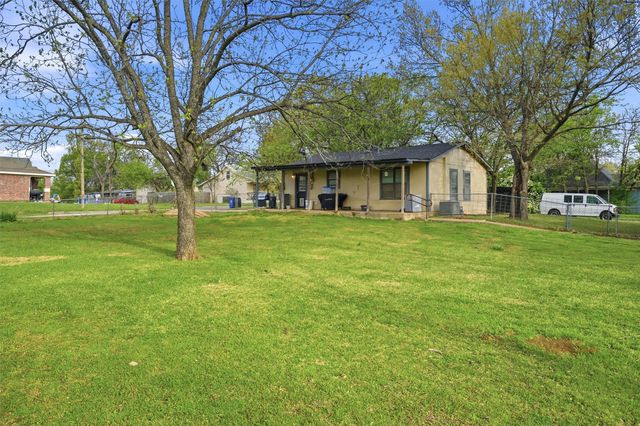 600 E South Street, Whitesboro, TX 76273