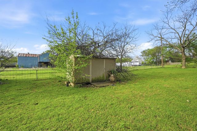 600 E South Street, Whitesboro, TX 76273