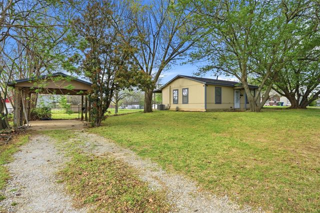 600 E South Street, Whitesboro, TX 76273