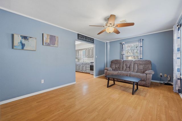 600 E South Street, Whitesboro, TX 76273