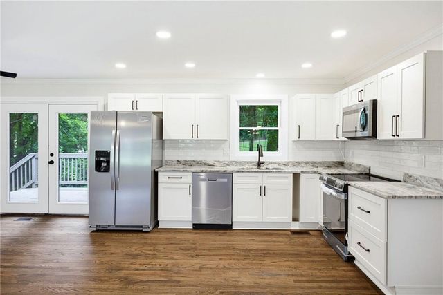 1502 Kings Road, Marietta, GA 30062