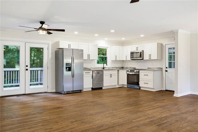 1502 Kings Road, Marietta, GA 30062