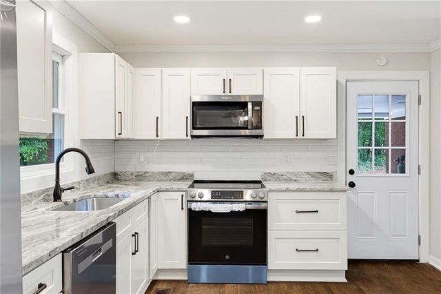 1502 Kings Road, Marietta, GA 30062
