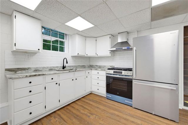 1502 Kings Road, Marietta, GA 30062
