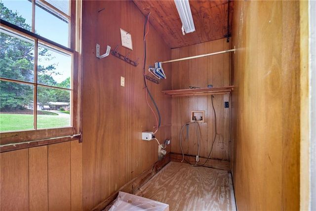 1502 Kings Road, Marietta, GA 30062