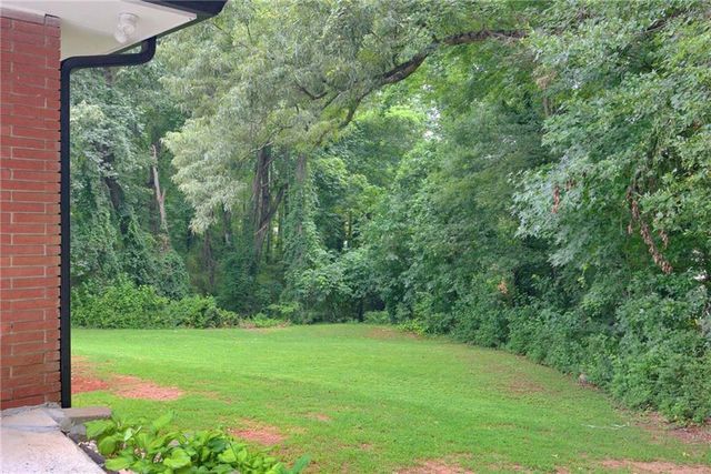 1502 Kings Road, Marietta, GA 30062