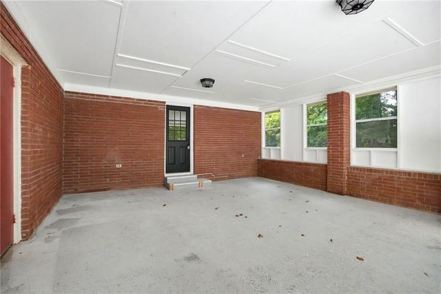 1502 Kings Road, Marietta, GA 30062