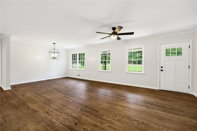 1502 Kings Road, Marietta, GA 30062