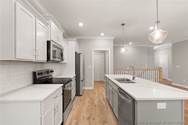 828 Kings Court, Memphis, IN 47143
