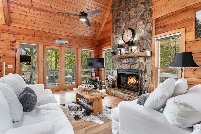 161 Walkabout Creek Road, Morganton, GA 30560