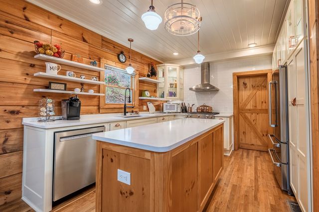 161 Walkabout Creek Road, Morganton, GA 30560