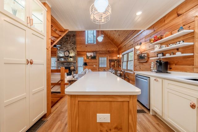 161 Walkabout Creek Road, Morganton, GA 30560