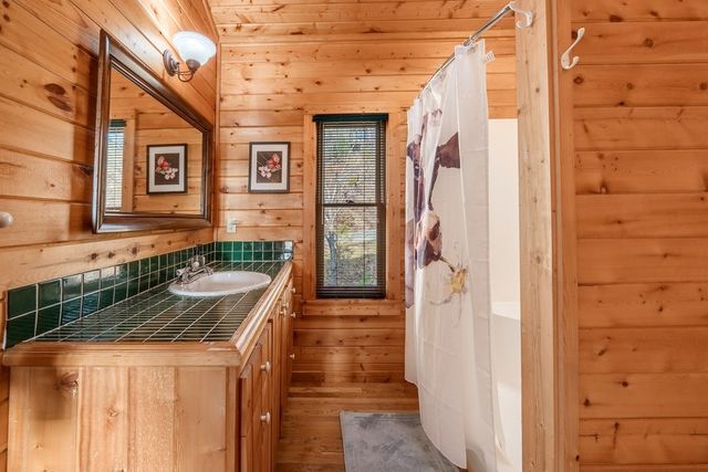 161 Walkabout Creek Road, Morganton, GA 30560