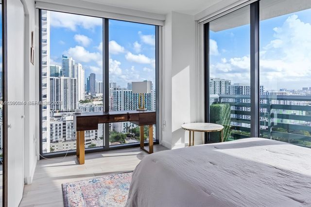 460 NE 28th St 2008, Miami, FL 33137