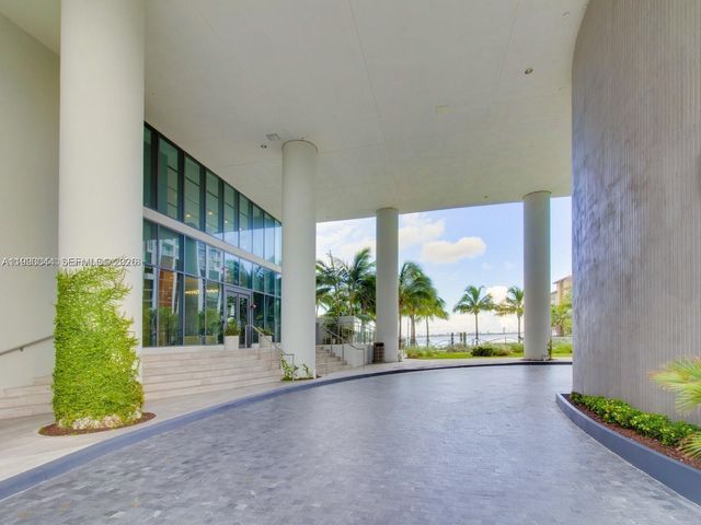 460 NE 28th St 2008, Miami, FL 33137