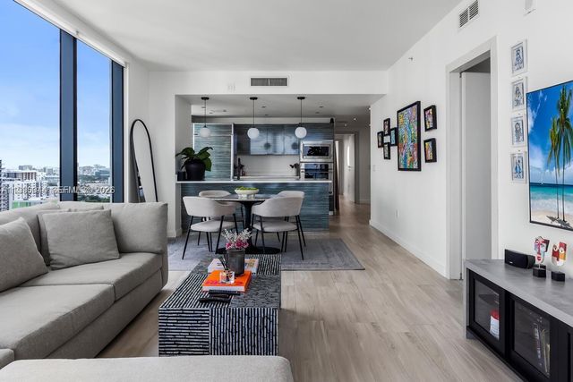 460 NE 28th St 2008, Miami, FL 33137