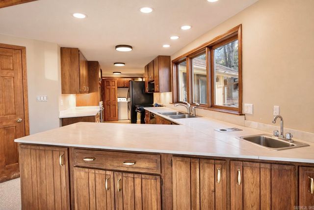 30 Sierra Drive, Hot Springs Village, AR 71909