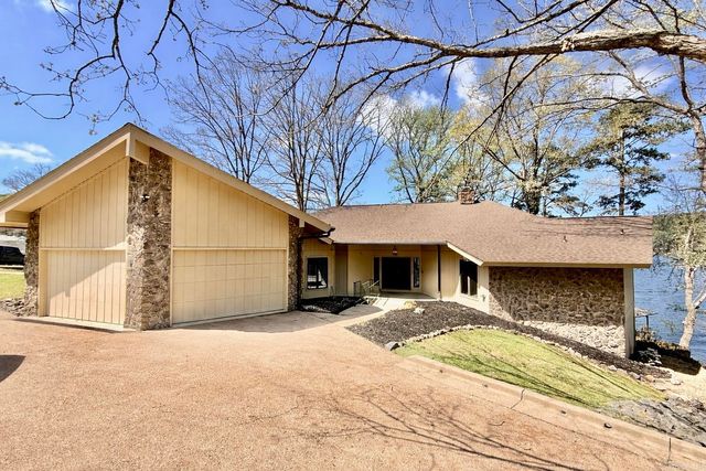 30 Sierra Drive, Hot Springs Village, AR 71909