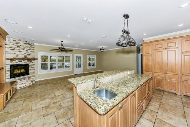 566 Selma Road, Bowie, TX 76230