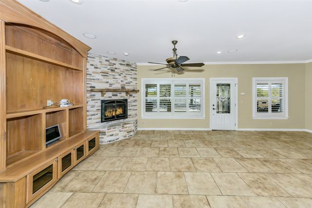 566 Selma Road, Bowie, TX 76230