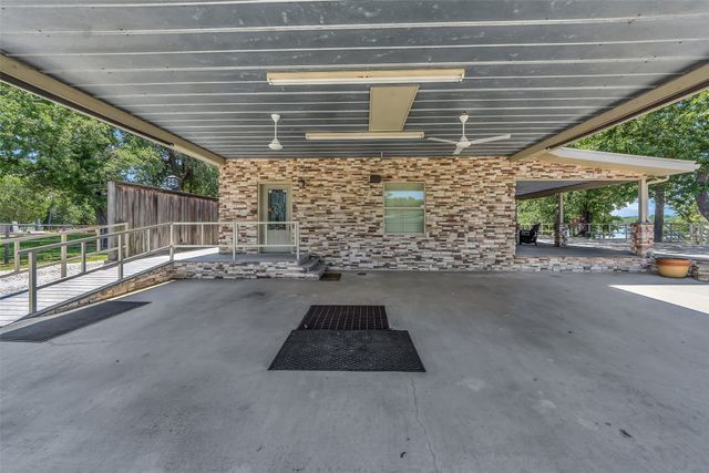 566 Selma Road, Bowie, TX 76230