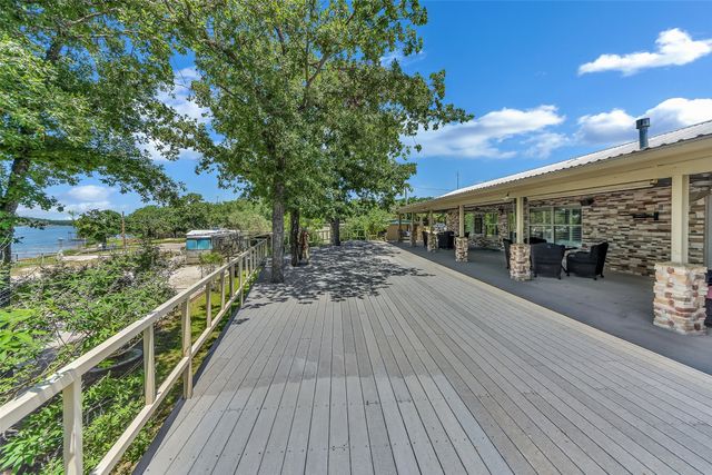 566 Selma Road, Bowie, TX 76230
