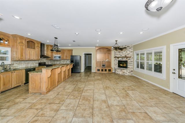 566 Selma Road, Bowie, TX 76230