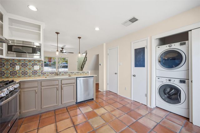 1411 Gracy Farms LN 52, Austin, TX 78758