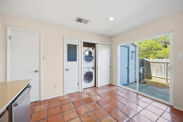 1411 Gracy Farms LN 52, Austin, TX 78758