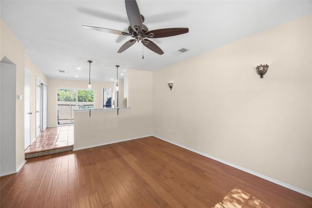 1411 Gracy Farms LN 52, Austin, TX 78758