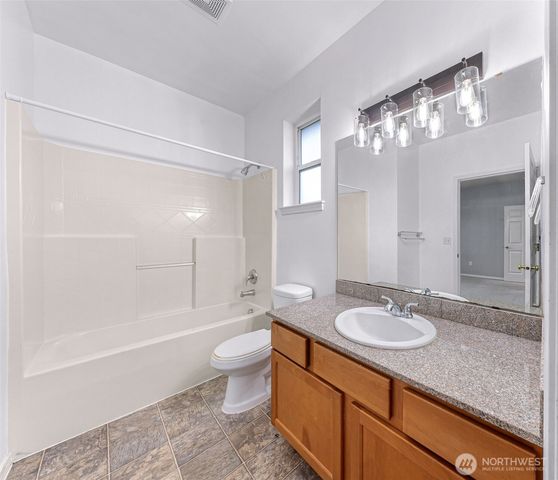 17193 River Rock Road, Mount Vernon, WA 98274