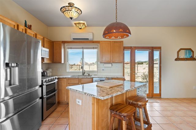 6 Esquina Road, Santa Fe, NM 87508