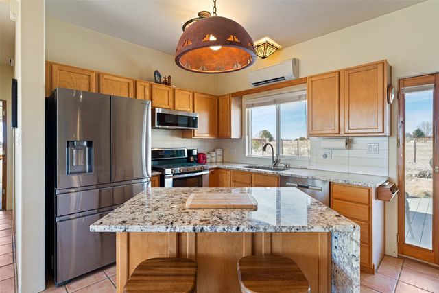 6 Esquina Road, Santa Fe, NM 87508